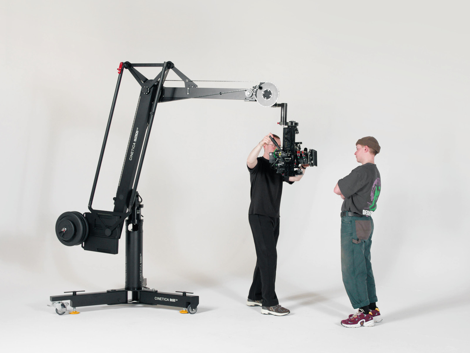 NU.TRON 4.0 mechanical camera crane on set
